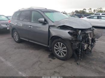  Salvage Nissan Pathfinder