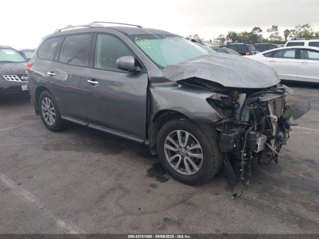  Salvage Nissan Pathfinder