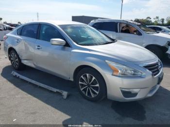  Salvage Nissan Altima