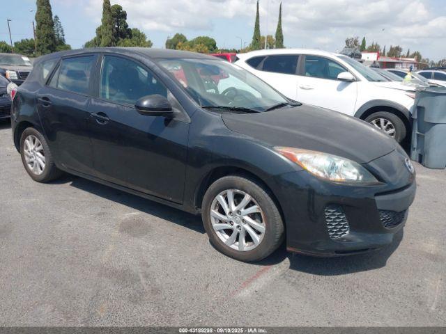  Salvage Mazda Mazda3