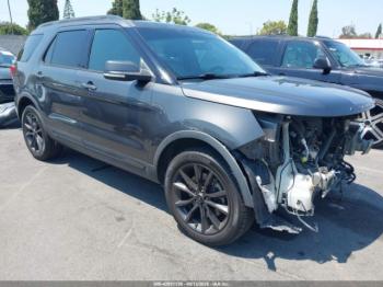  Salvage Ford Explorer