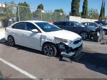  Salvage Kia Forte