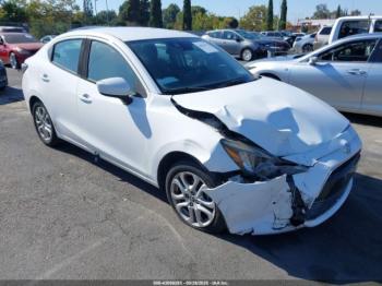  Salvage Toyota Yaris