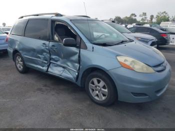  Salvage Toyota Sienna