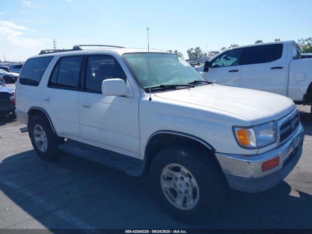  Salvage Toyota 4Runner