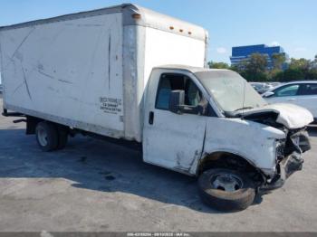  Salvage General Motors Savana Cutaway