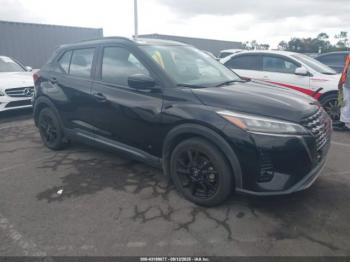  Salvage Nissan Kicks