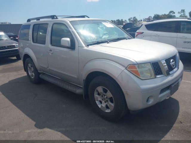  Salvage Nissan Pathfinder