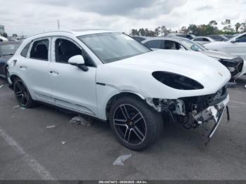  Salvage Porsche Macan