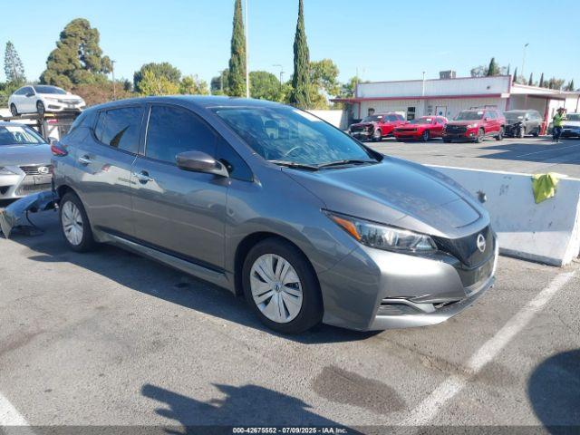  Salvage Nissan LEAF