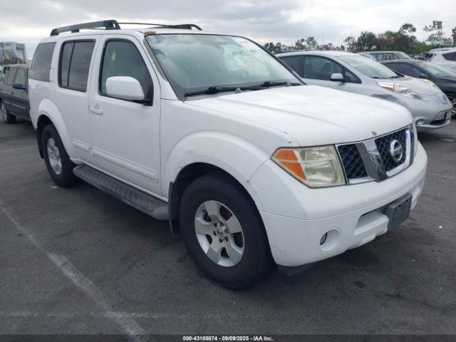  Salvage Nissan Pathfinder