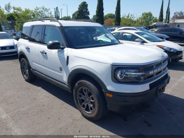 Salvage Ford Bronco
