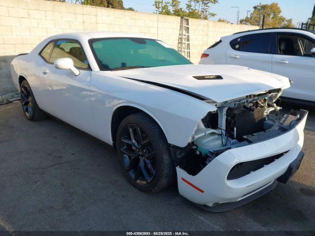  Salvage Dodge Challenger