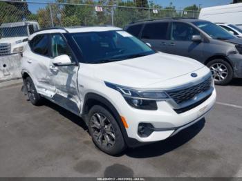  Salvage Kia Seltos