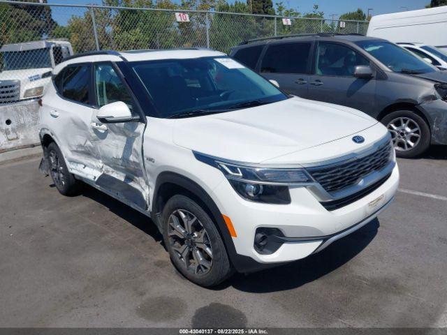  Salvage Kia Seltos