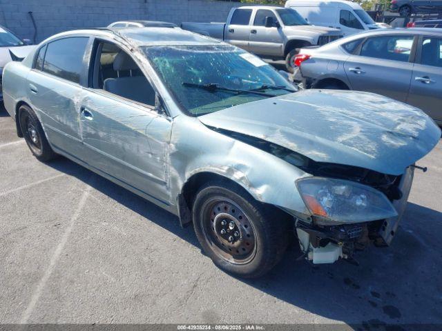  Salvage Nissan Altima