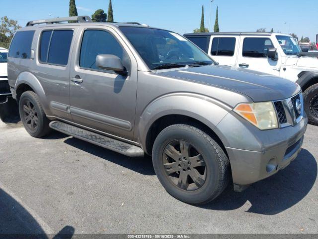 Salvage Nissan Pathfinder