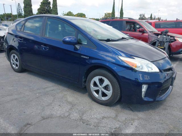  Salvage Toyota Prius