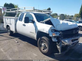  Salvage Chevrolet Silverado 2500