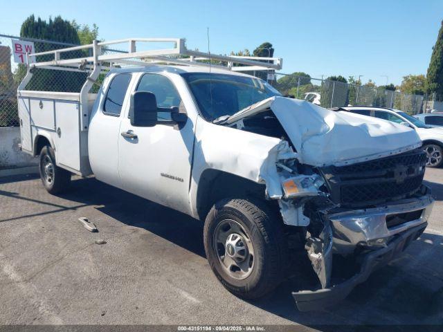  Salvage Chevrolet Silverado 2500