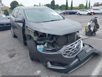  Salvage Ford Edge