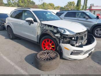  Salvage Porsche Cayenne