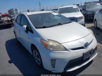  Salvage Toyota Prius