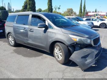  Salvage Kia Sedona