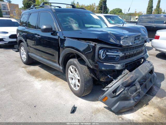  Salvage Ford Bronco
