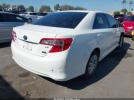 Toyota Camry Le Image 2