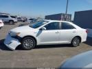 Toyota Camry Le Image 10