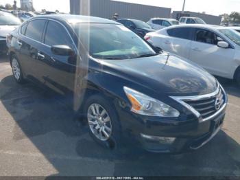  Salvage Nissan Altima
