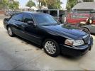 Lincoln Towncar Signature Limited Image 16