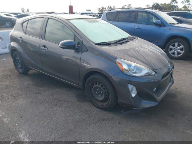  Salvage Toyota Prius c
