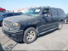 GMC Yukon Denali Image 14