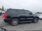 Cadillac Escalade Standard Image 12