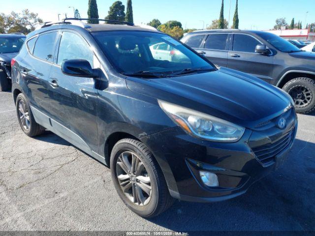  Salvage Hyundai TUCSON