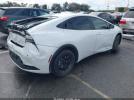Toyota Prius Le Image 10