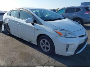  Salvage Toyota Prius
