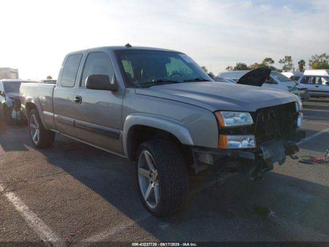  Salvage Chevrolet Silverado 1500