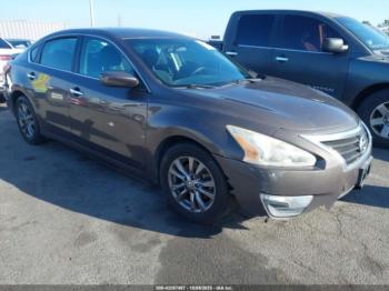  Salvage Nissan Altima