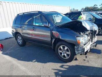  Salvage Toyota Highlander