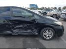 Toyota Prius Three Se Image 11