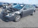 Toyota Camry Le Image 5