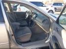 Toyota Camry Le Image 8