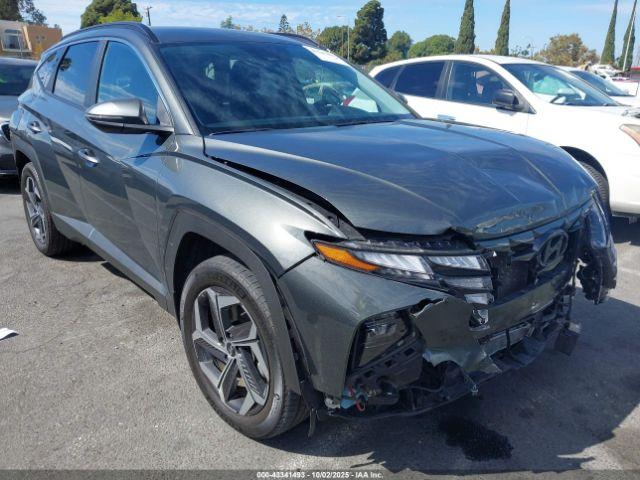  Salvage Hyundai TUCSON