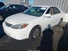Toyota Camry Le Image 3