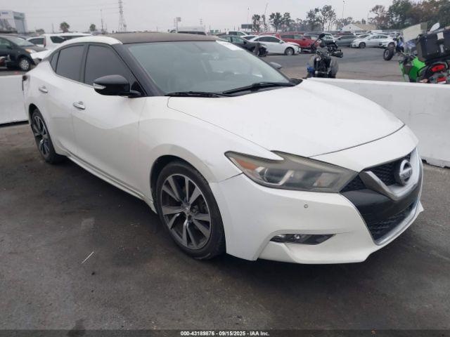  Salvage Nissan Maxima