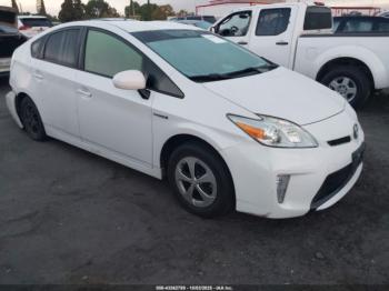  Salvage Toyota Prius