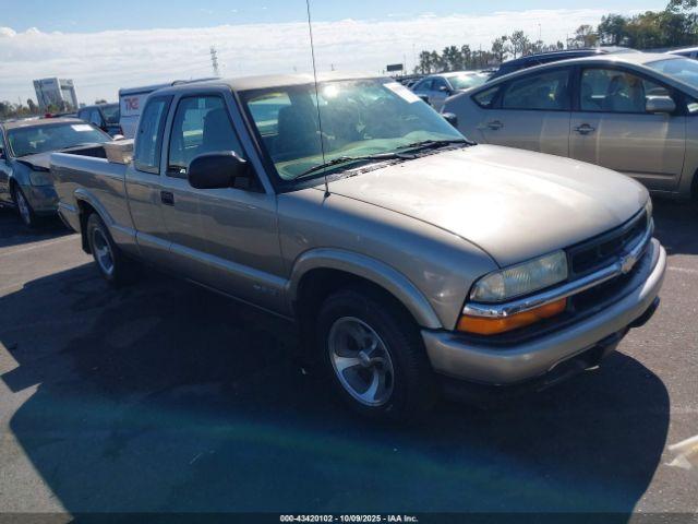  Salvage Chevrolet S-10
